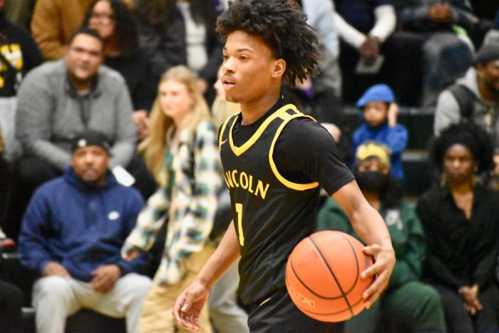 2023-24 Washington high school boys basketball: Lincoln at Auburn, districts